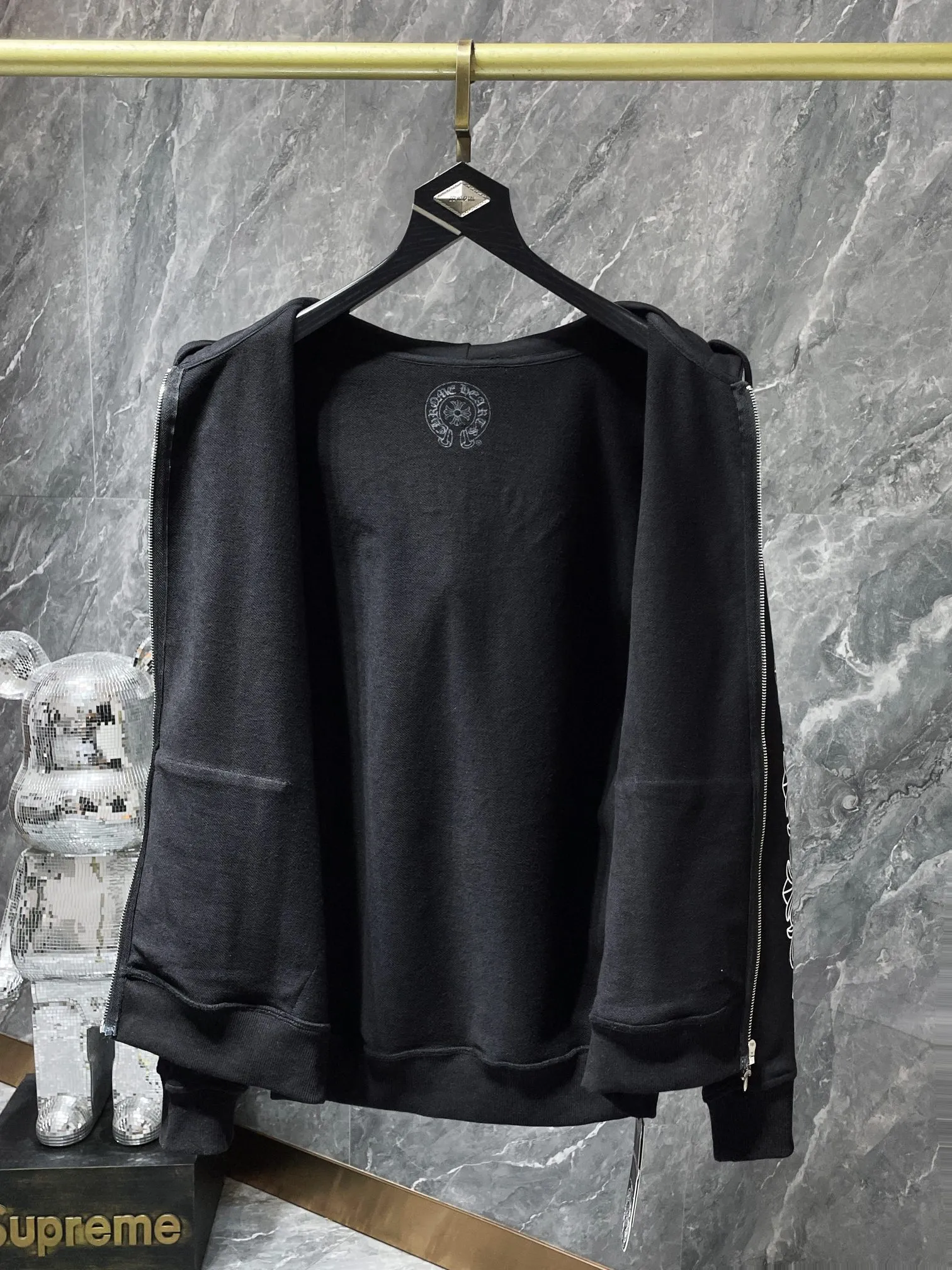 P260 Chrome Hearts Autumn and Winter 2025 simultaneous sale at counters❤️ Chrome Hearts scroll logo simple classic hooded sweatshirt Imported glue printing and dyeing Specially customized version of 1:1 high weight fabric Recommended color: black white Size: S, M, L, XL